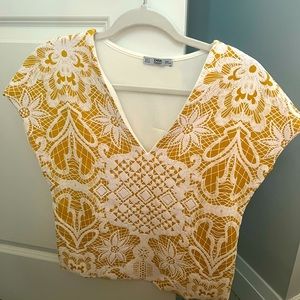 Zara Yellow Floral Print Top (size S)